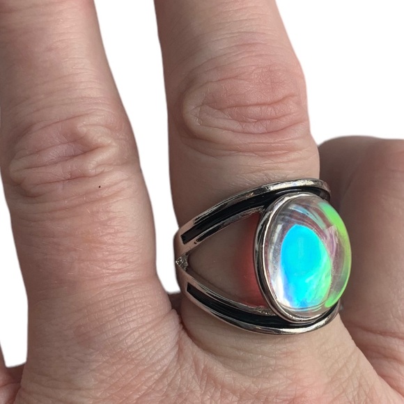 Rainbow of Colors Faux Moonstone Fashion Ring Woman’s Jewelry Mood Ring - Picture 9 of 11